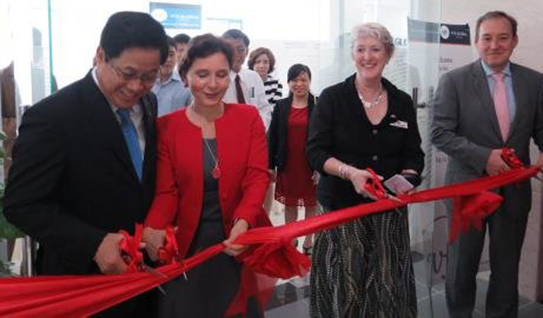 Mở Trung tâm tiếp nhận hồ sơ thị thực Anh, Australia tại Đà Nẵng