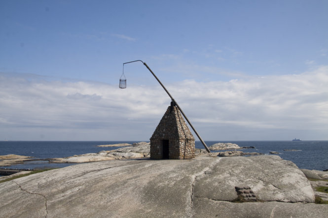 Hải đăng với ngọn đèn biển lắc lư ở Tjome ở Na Uy