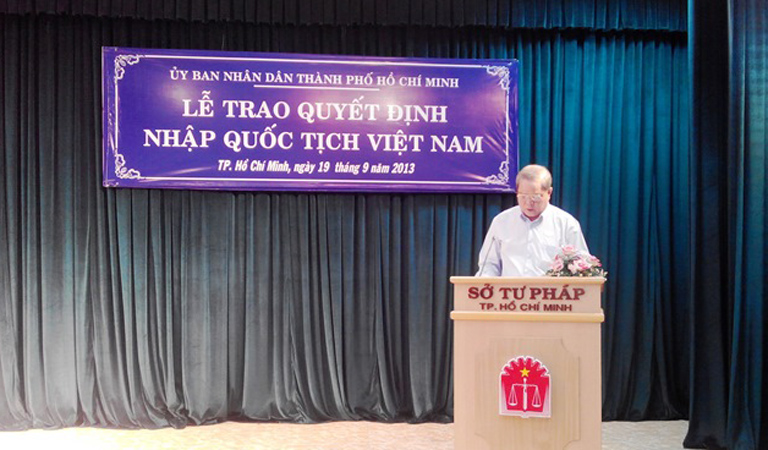 Xin nhập quốc tịch Việt Nam cho công dân nước ngoài