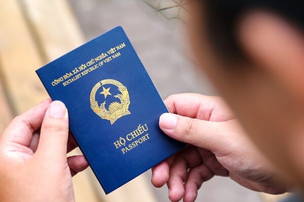 Dịch vụ làm hộ chiếu cho trẻ em dưới 14 tuổi