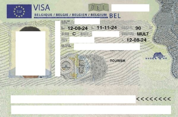 Visa Bỉ dán vào hộ chiếu